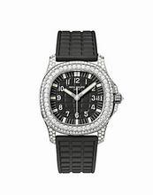 Patek Philippe  Aquanaut 5069G Ladies Watch